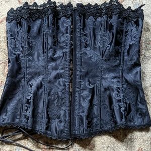 Frederick's of Hollywood Dream Corset in Black